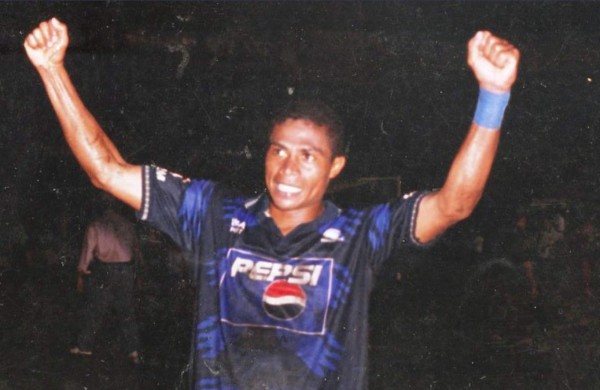 El 11 ideal de todos los tiempos en Motagua para Eddy Atala, presidente azul