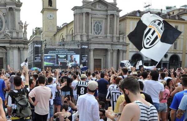 ¡Qué fiesta! Espectacular ambiente en Cardiff previo a la final de Champions