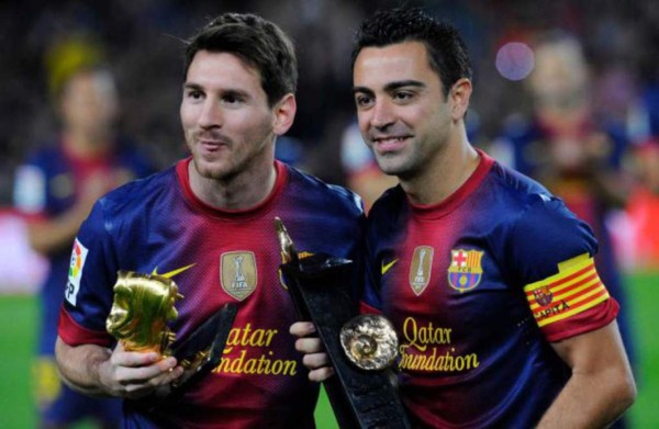 La carrera de Pirlo y Xavi en imágenes