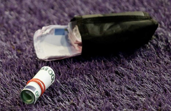 NO VISTE EN TV: ¿Qué se dijeron Dybala y Messi? Buffon terminó en calzoncillo