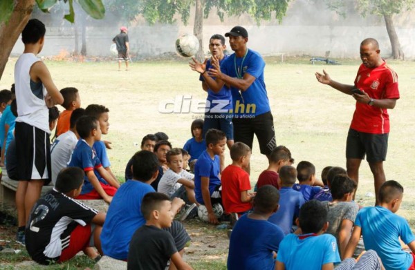 No pierden la fe: Los hombres del fútbol que decidieron entregar su vida a Dios