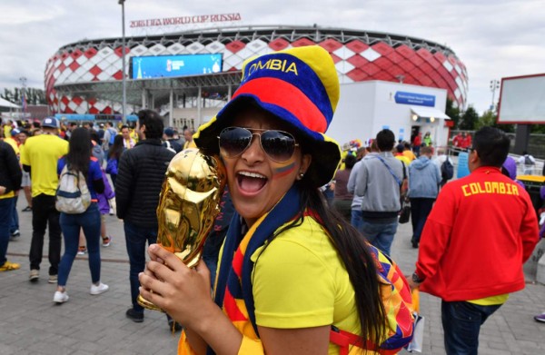 Hermosas colombianas se roban el show en los octavos ante Inglaterra