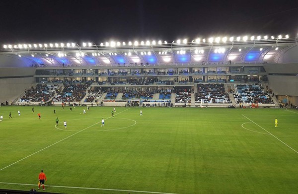 ¡El rotundo cambio que le quieren hacer al estadio Nacional con su alumbrado!