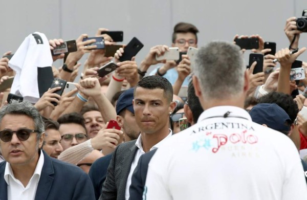 ¡Locura en Turín antes de la presentación de Cristiano Ronaldo!