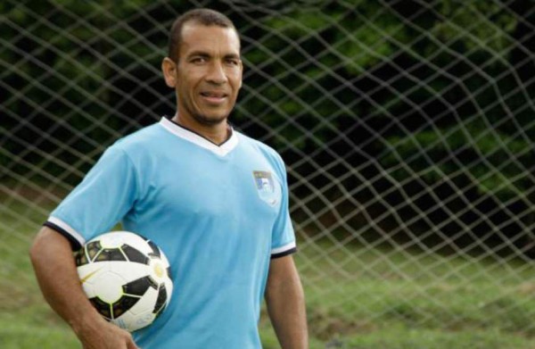 RUMORES Y FICHAJES: Pavón quiere armar equipón con el Vida, Tyson tiene ofertas