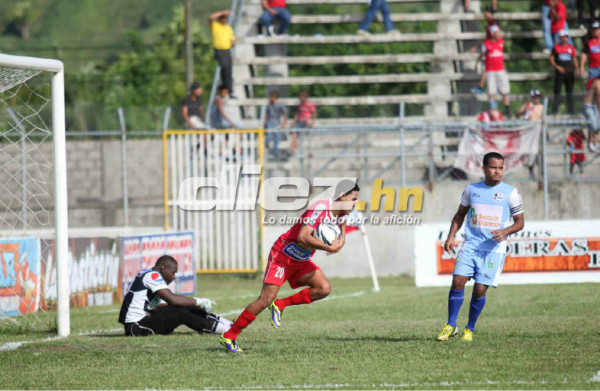 Real Sociedad vence 3-1 a D.Savio y pasa a la final.