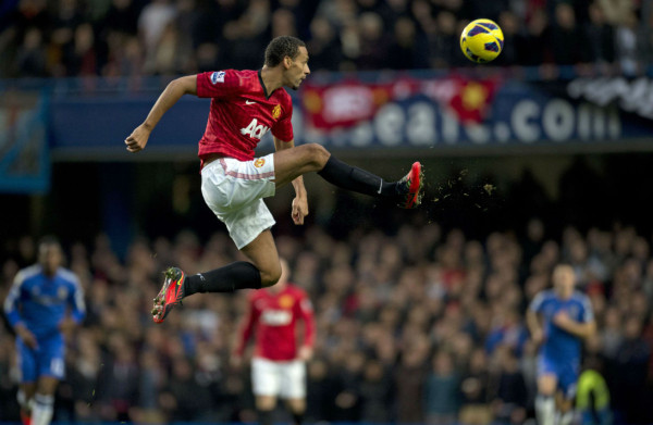 Manchester United le quita el invicto al Chelsea