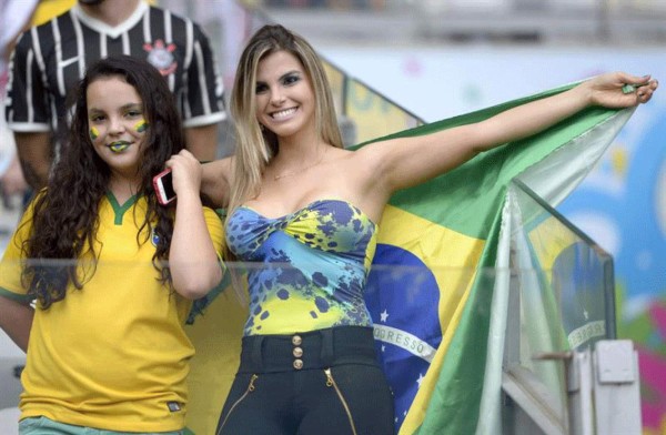 La fiesta en las tribunas en la semifinal Brasil vs Alemania