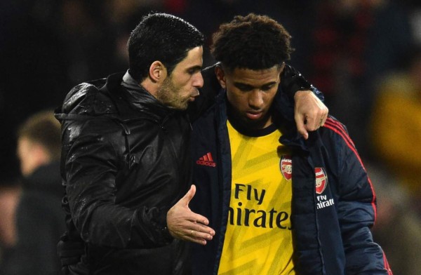 La impactante historia de un jugador del Arsenal: Barrio peligroso, crimen y pandillas