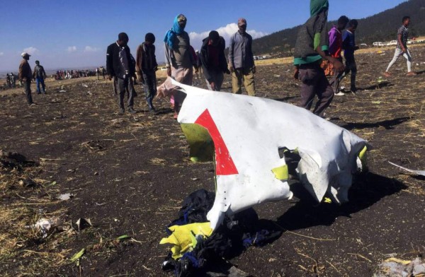 Desgarradoras imágenes: Cae avión de Ethiopian Airlines y mueren todos sus pasajeros