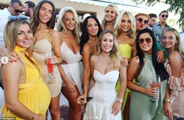 Kate Wright deslumbra en su espectacular boda en Turquía con Río Ferdinand