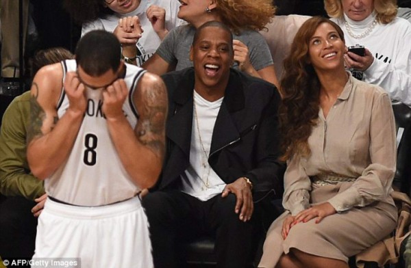Beyonce, la encantadora fanática de la NBA