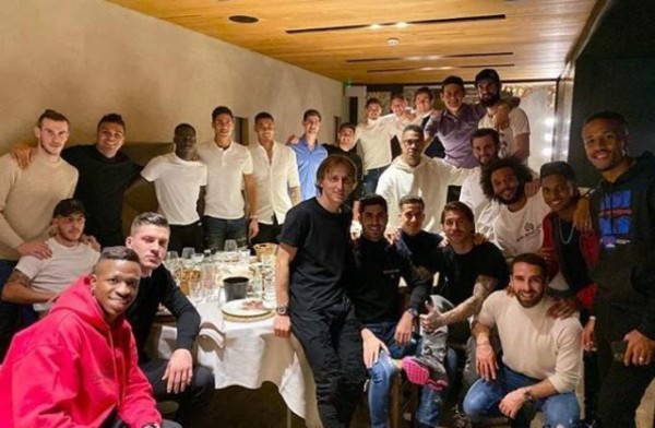 Dos ausencias y la curiosa imagen de Hazard: Así fue la cena de navidad del Real Madrid&nbsp;&nbsp;