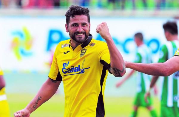 Uno sigue en el club y varios son recientes: ¡Los peores fichajes extranjeros del Real España en los últimos años!