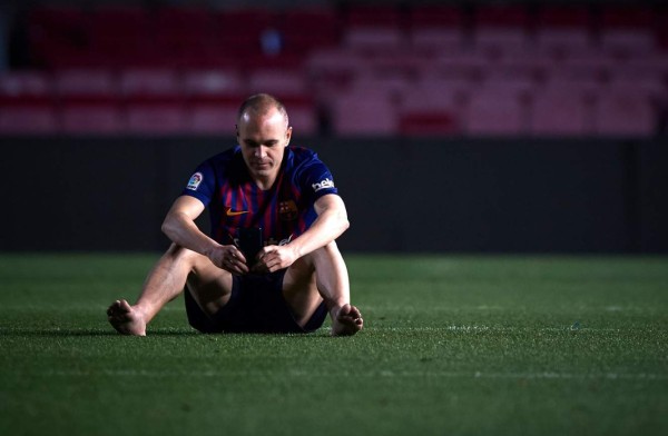 Las fotos de Andrés Iniesta en el Camp Nou que parten el corazón