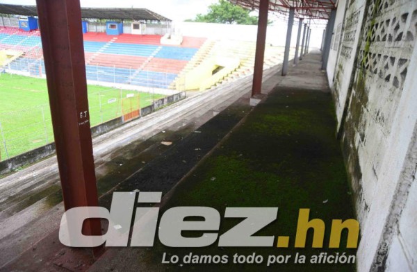 EN FOTOS: Abandonado y viejo, así luce el triste estadio de La Ceiba