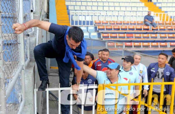¡Agarren a ese ciclón! Así festejó Motagua la eliminación del Olimpia