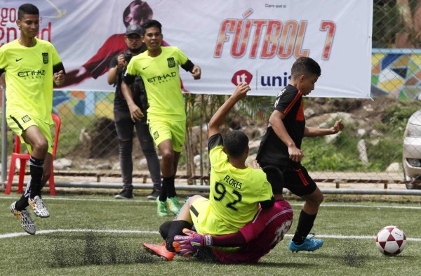 EN FOTOS: Así fue el cierre de los Juegos de la Juventud Unitec 2016 en San Pedro Sula