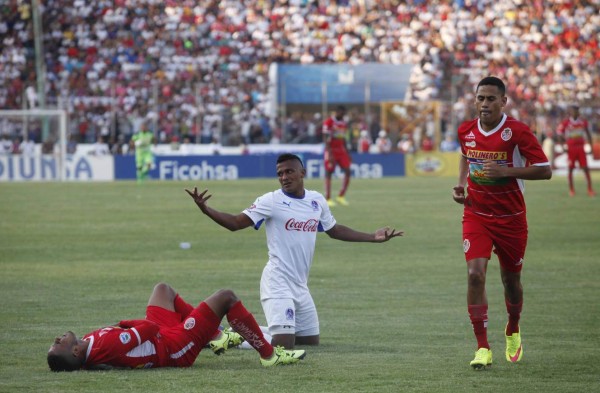 Tridente que asusta: El último Olimpia que se coronó campeón en el Torneo Clausura 2016