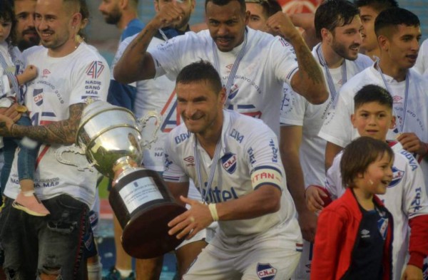 Barcelona supera al Real Madrid en España: Los equipos con más títulos en el mundo&nbsp;&nbsp;