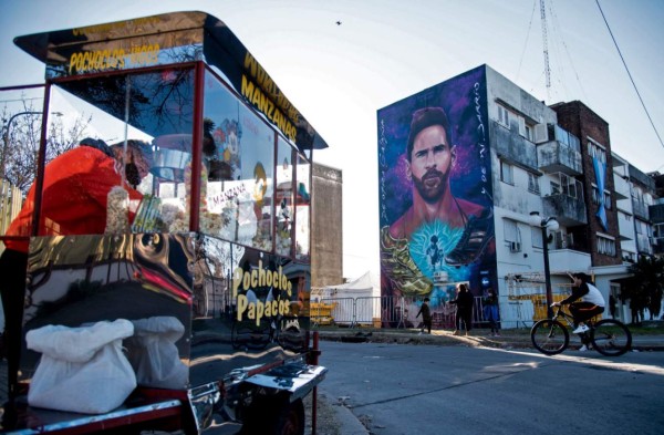 ¡Inmortalizado! El impresionante mural que le hicieron a Messi frente a su escuela en Rosario