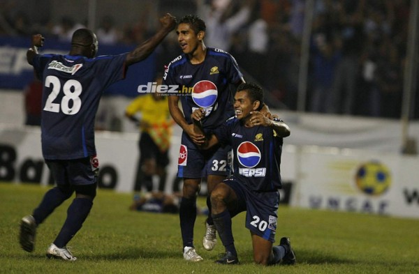 Las fotos que no habías visto de la final que le ganó Motagua a Saprissa en el Nacional