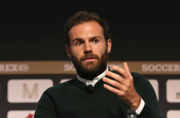 ¡Licenciados! Las grandes figuras del fútbol que tienen título universitario