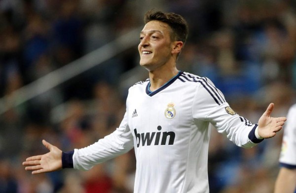 Diez estrellas que se fueron por la puerta de atrás del Real Madrid