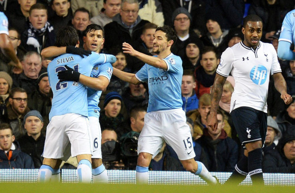Manchester City goleó al Tottenham y es líder de la Premier