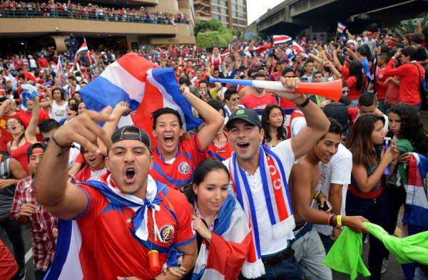 Costa Rica celebra con locura su pase histórico a cuartos de final