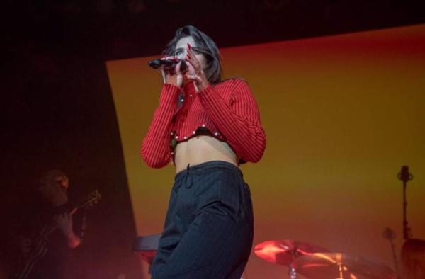 ¡Hermosa! Dua Lipa, la bella cantante que abrirá la final de la Champions