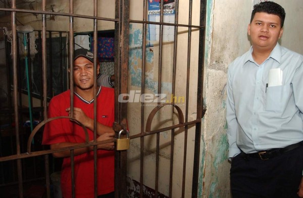 Del baúl de los recuerdos: La foto de Pacini, los futbolistas en el presidio y el contrato de Osman