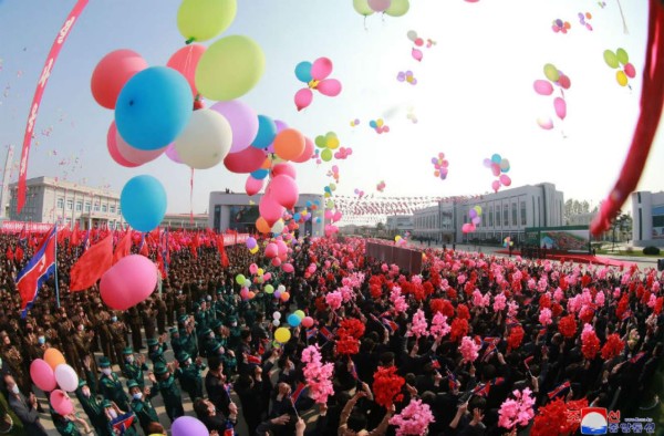 Entre aplausos y como si nada pasó: Así fue la aparición de Kim Jong-un en Corea del Norte