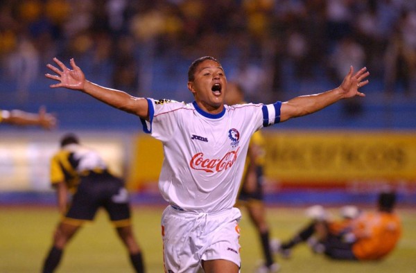 Javier Portillo entró en la historia como uno de los futbolistas con más títulos de la Liga Nacional