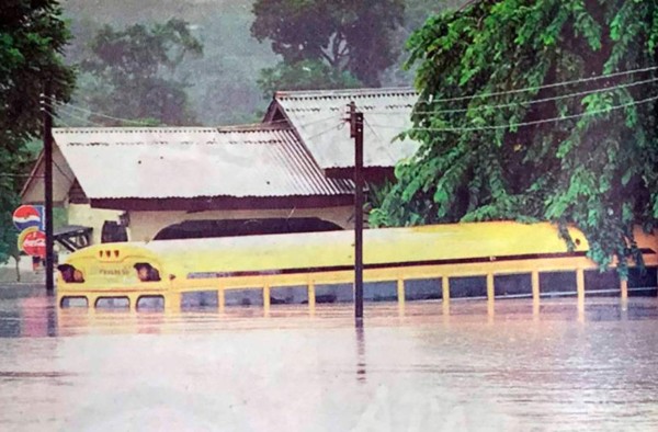 ETA le hace recordar a los hondureños lo catastrófico y mortífero que fue el huracán Mitch