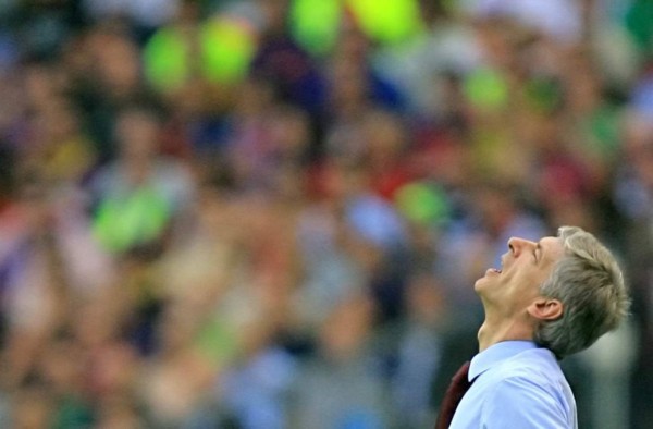 Las 15 inolvidables imágenes de Arsene Wenger con el Arsenal