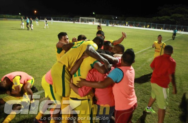 ¡JÚBILO! Celebración, lágrimas y un grito de salvación del Social Sol en Olanchito