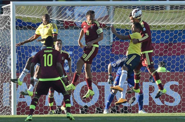 Venezuela vence 1 a 0 a Colombia en su debut en la Copa América