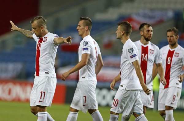 Imágenes de los partidos por las Eliminatorias para Eurocopa