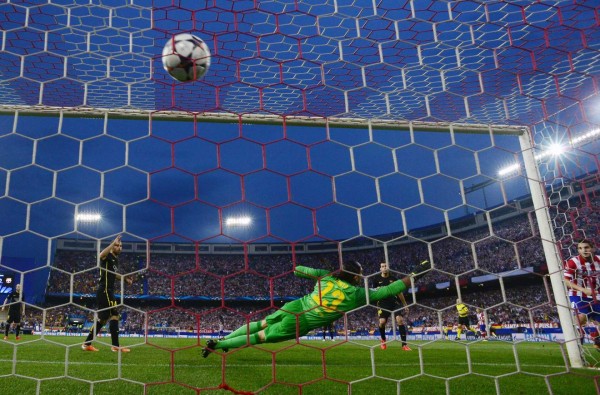 Atlético Madrid venció 1–0 a Barcelona y lo eliminó en Champions