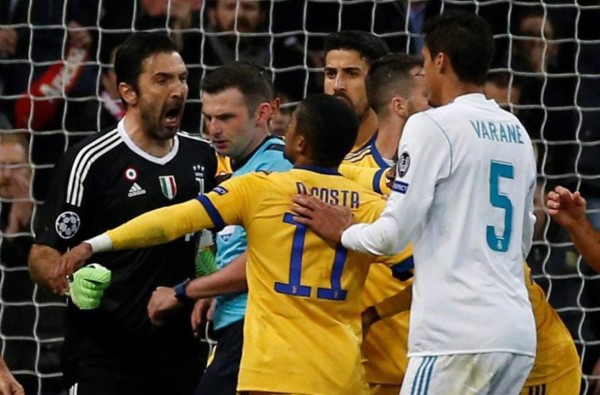 EN FOTOS: La tristeza de Keylor Navas por su horror y la locura de CR7 al final