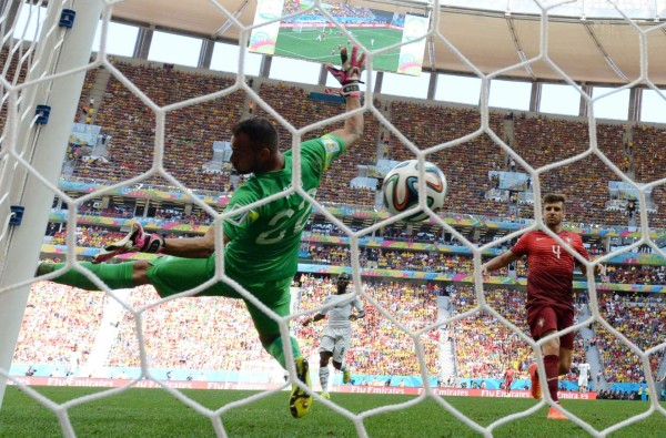 Portugal vence a Ghana 2-1 y se despide del mundial