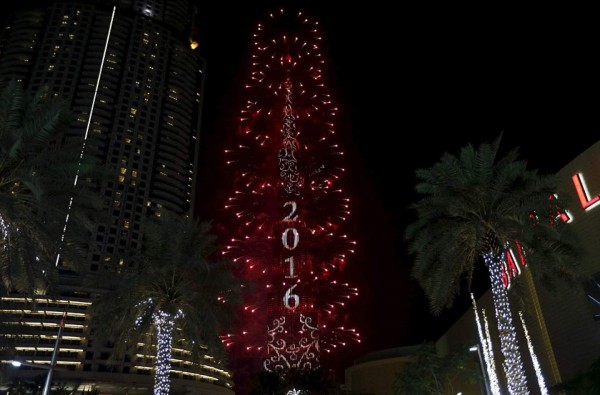 FOTOS: Lujoso hotel de Dubai quedó devastado tras incendio