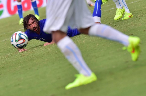 Uruguay le ganó a Italia 1-0 y se clasificó a los octavos