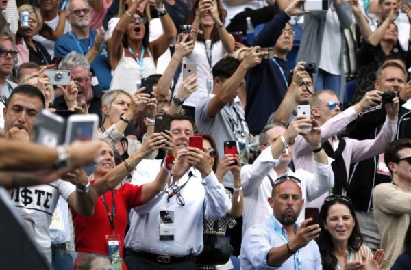 Las mejores imágenes de la paliza de Djokovic a Nadal en la final del Australian Open