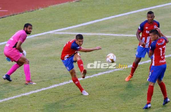 En azul y blanco: El derbi capitalino entre Olimpia y Motagua será una batalla de 'ex'