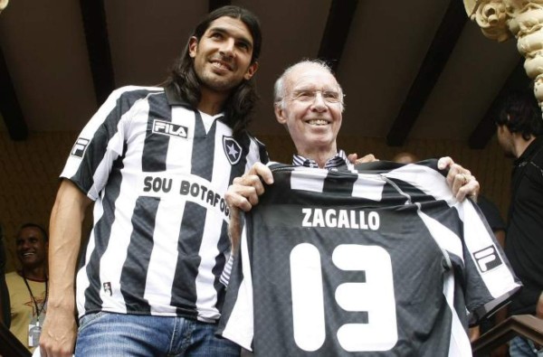 'Bolillo' Gómez destaca entre los personajes del fútbol con las cábalas más insólitas