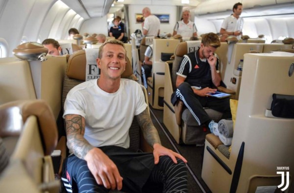 ¿Cómo fue recibido? Así fue el primer día de De Ligt con la Juventus y sus nuevos compañeros