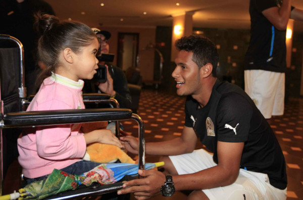 Dania, la niña que emocionó a los merengues.