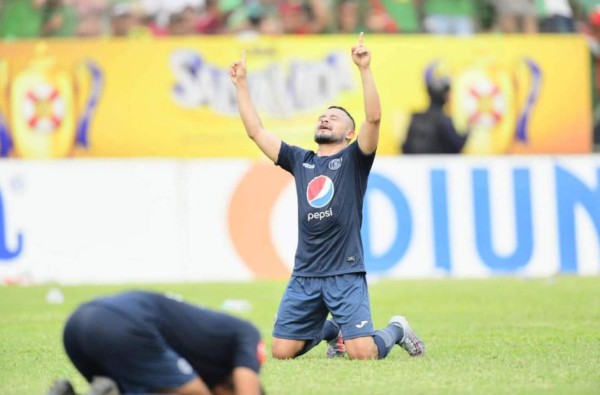 MERCADO: Olimpia negocia con delantero, Choco con nuevo DT y Chirinos es noticia